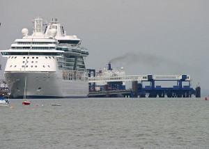 Shuttle from Luton Airport to Harwich International Port